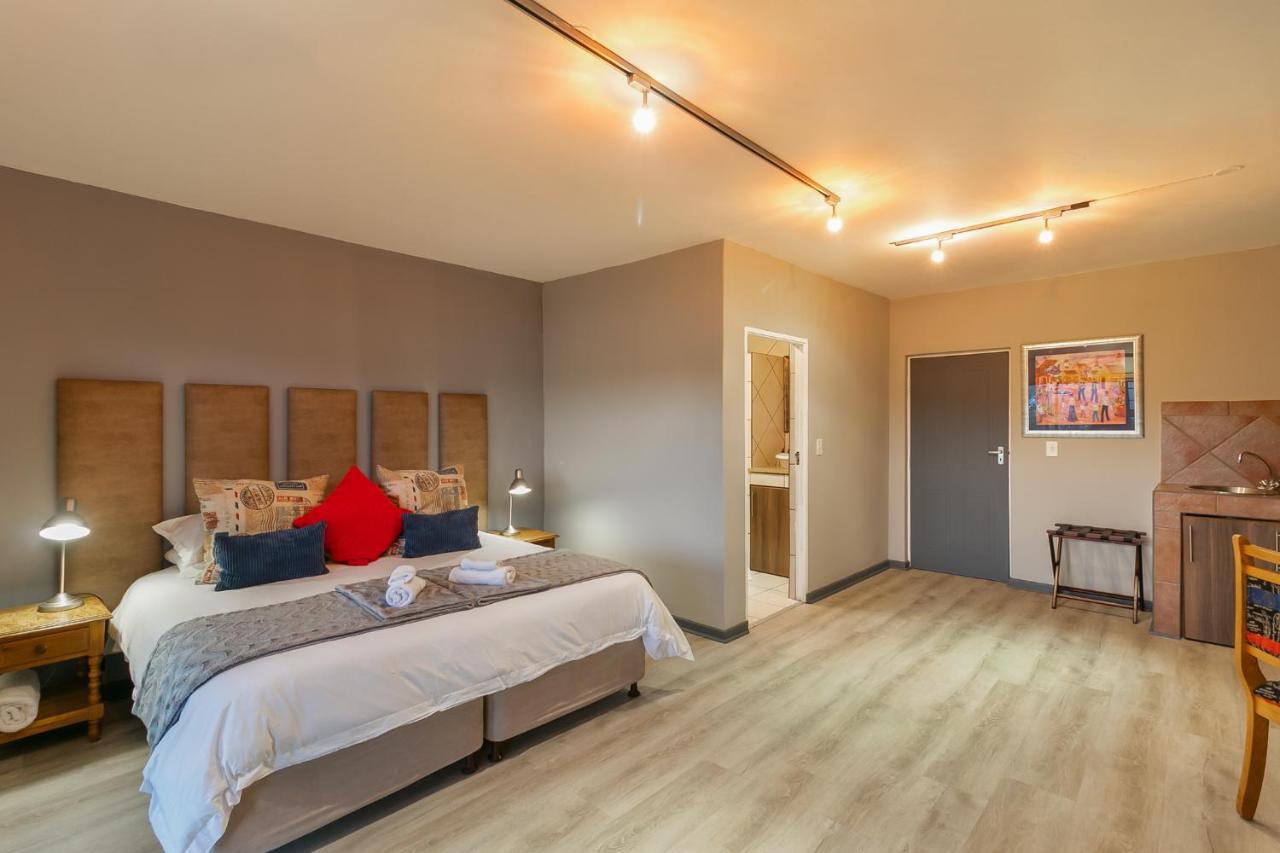 Overmeer Guest House Knysna Esterno foto
